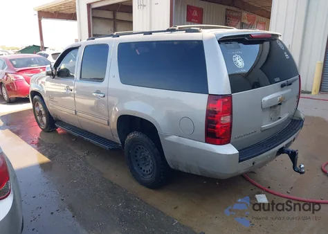 2009 Chevrolet Suburban 1500 Lt2 z USA, uszkodzony, nr VIN 1GNFC26049R292451